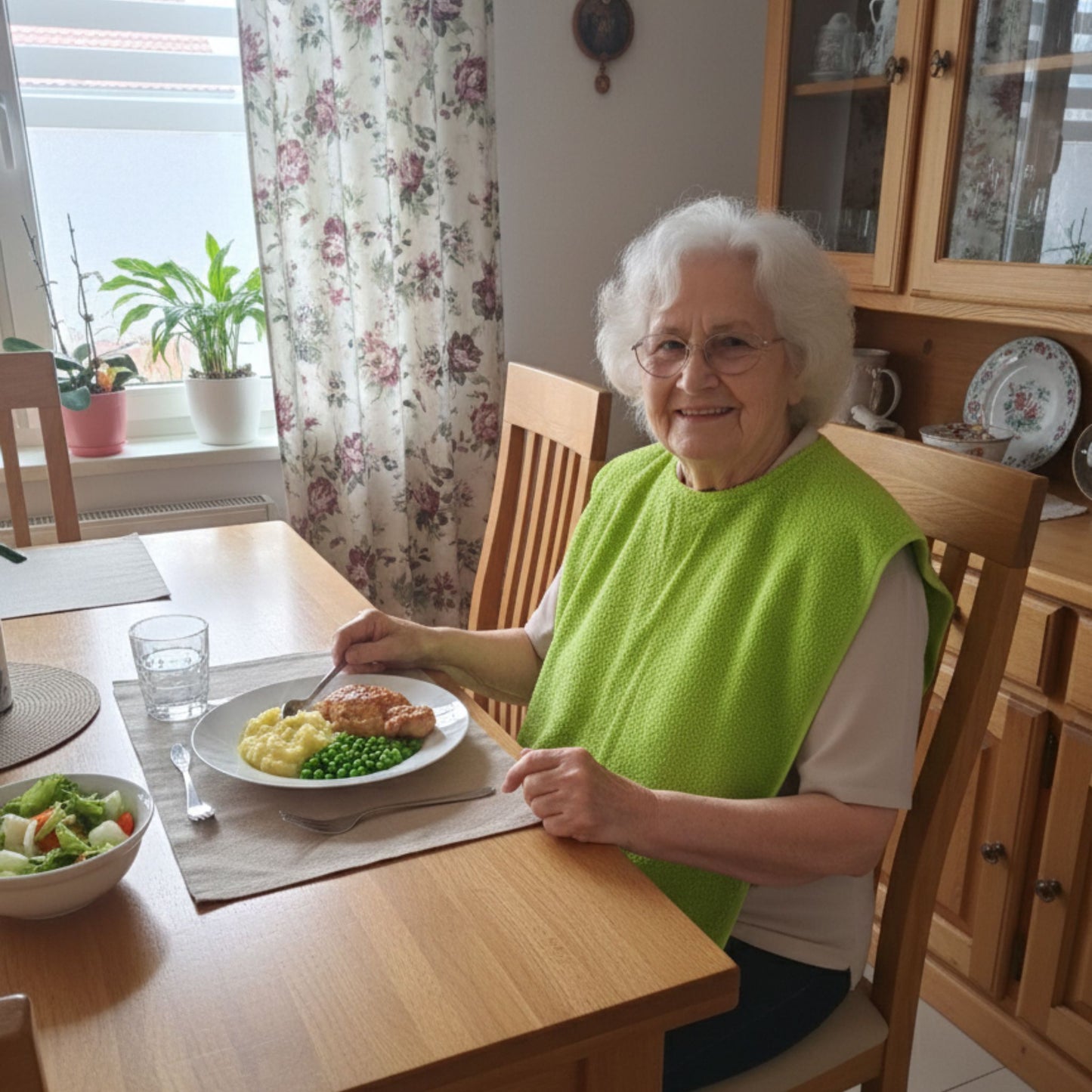 SENIORI Lätzchen Erwachsene 2er Set Baumwolle 50x100 Essschutz Grün und Grau