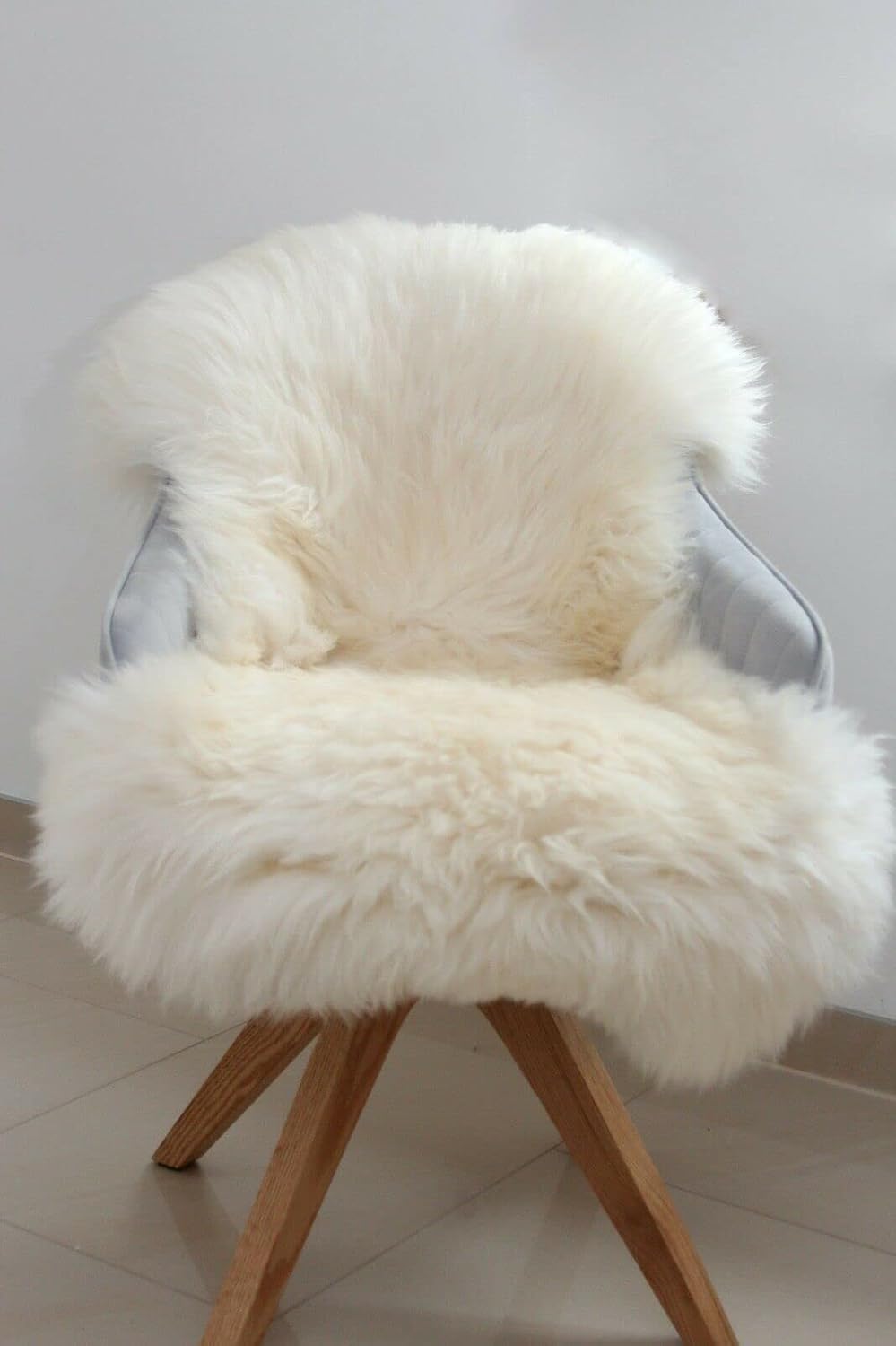 Aves-24 SCHAFFELL Lammfell Naturfell ECHTES 100% Fell 110 bis 120 cm Länge Weiß Weich Teppich